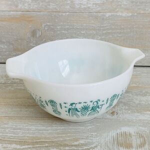 Pyrex Amish Butterprint Turquoise 441 Cinderella Mixing Bowl 1 1/2 Pint